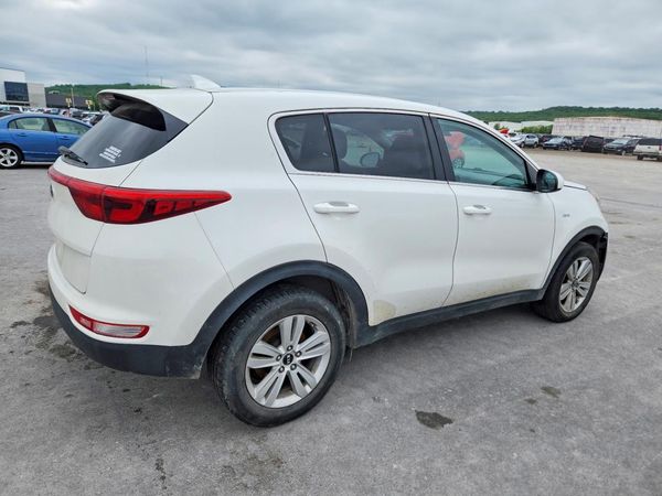 2017 KIA SPORTAGE LX