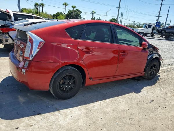 2014 TOYOTA PRIUS