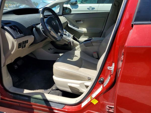 2014 TOYOTA PRIUS