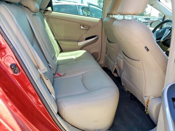 2014 TOYOTA PRIUS