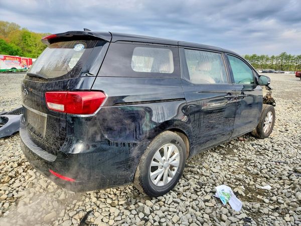 2017 KIA SEDONA