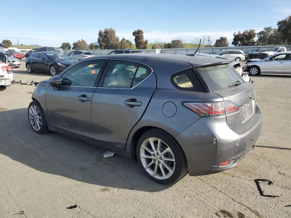 2013 LEXUS CT 200