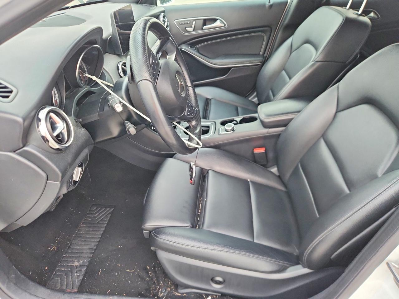 2020 MERCEDES-BENZ GLA