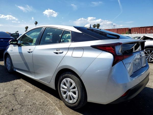 2022 TOYOTA PRIUS