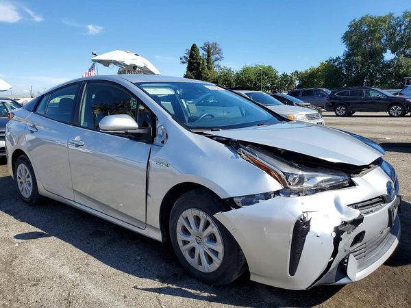 2022 TOYOTA PRIUS