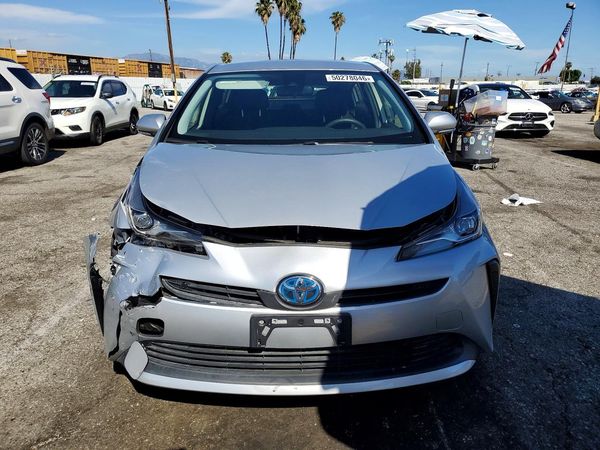 2022 TOYOTA PRIUS
