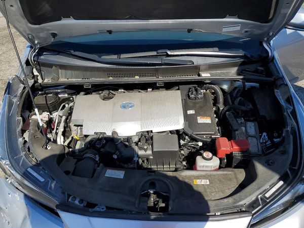 2022 TOYOTA PRIUS