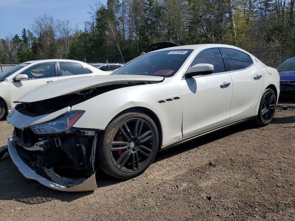 2017 MASERATI GHIBLI Luxury