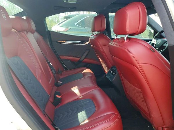 2017 MASERATI GHIBLI Luxury