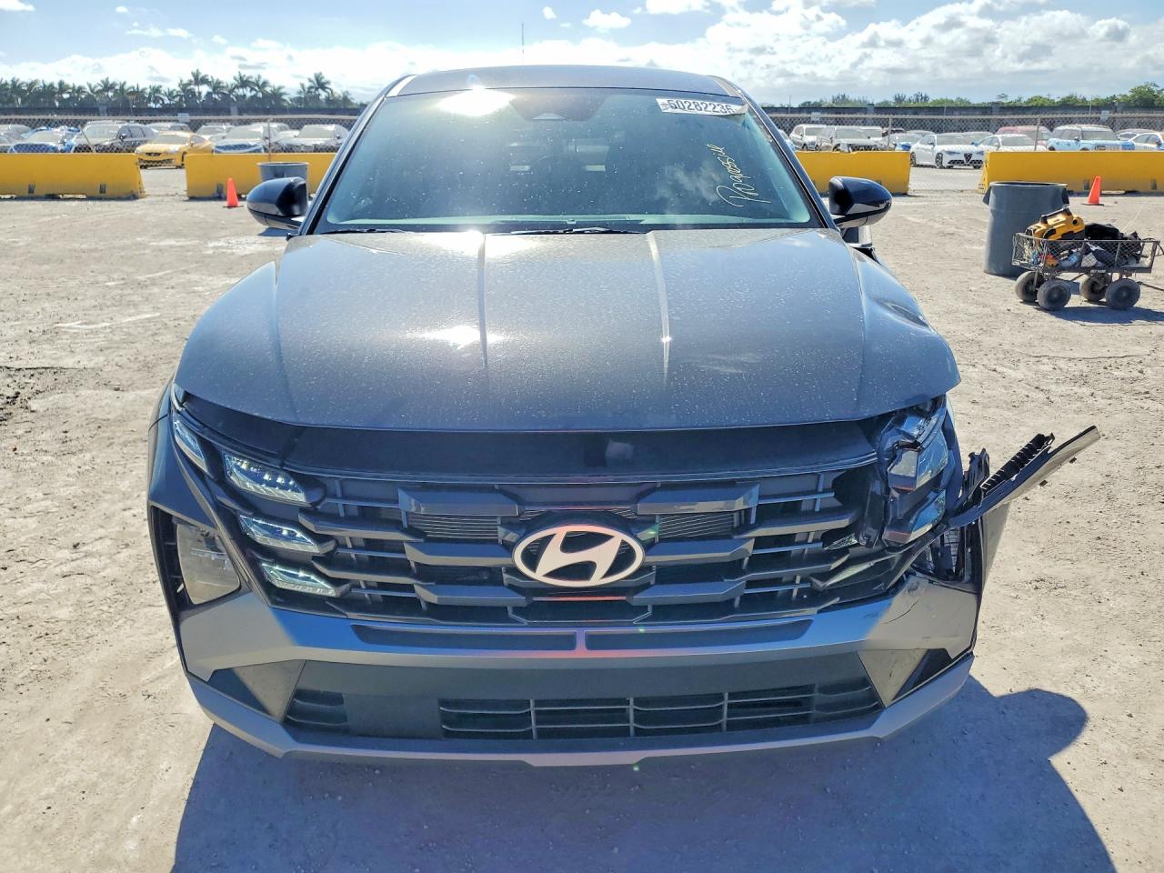 2026 HYUNDAI TUCSON SE