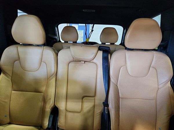 2017 VOLVO XC90