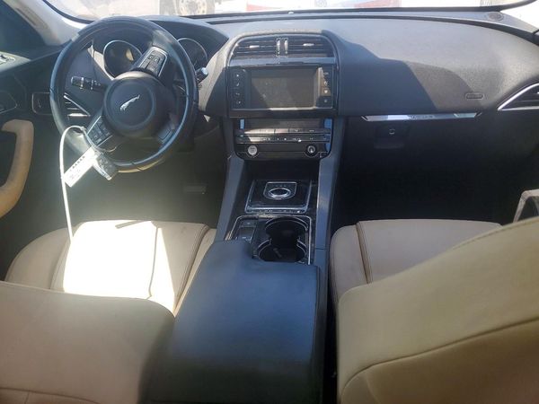 2017 JAGUAR F-PACE Premium — CKPT