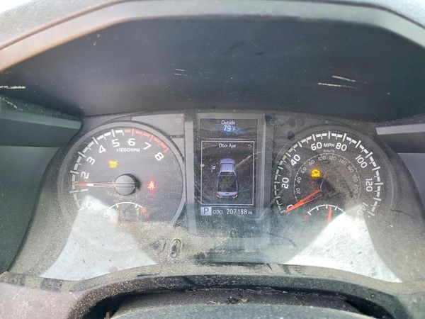 2018 TOYOTA TACOMA SR/SR5