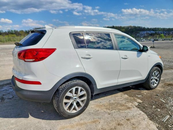 2015 KIA SPORTAGE GL - Middle-low