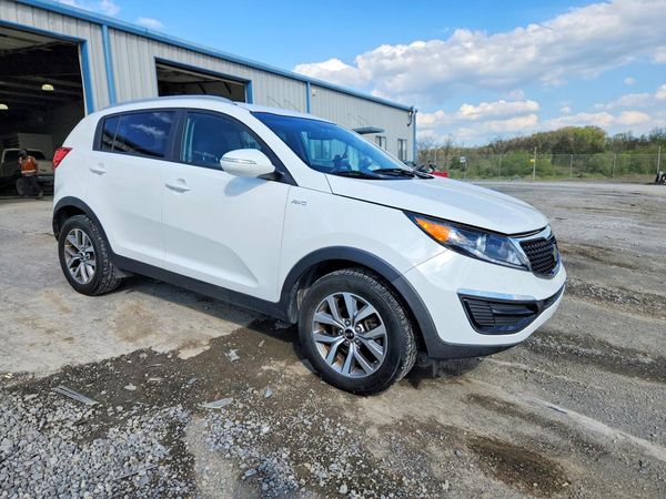 2015 KIA SPORTAGE GL - Middle-low