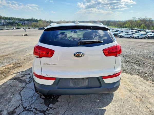 2015 KIA SPORTAGE GL - Middle-low