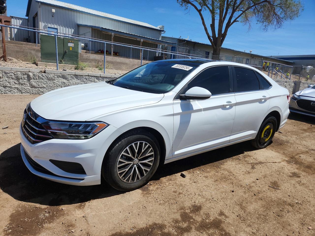 2021 VOLKSWAGEN JETTA S / SE / R-Line — Front 3/4