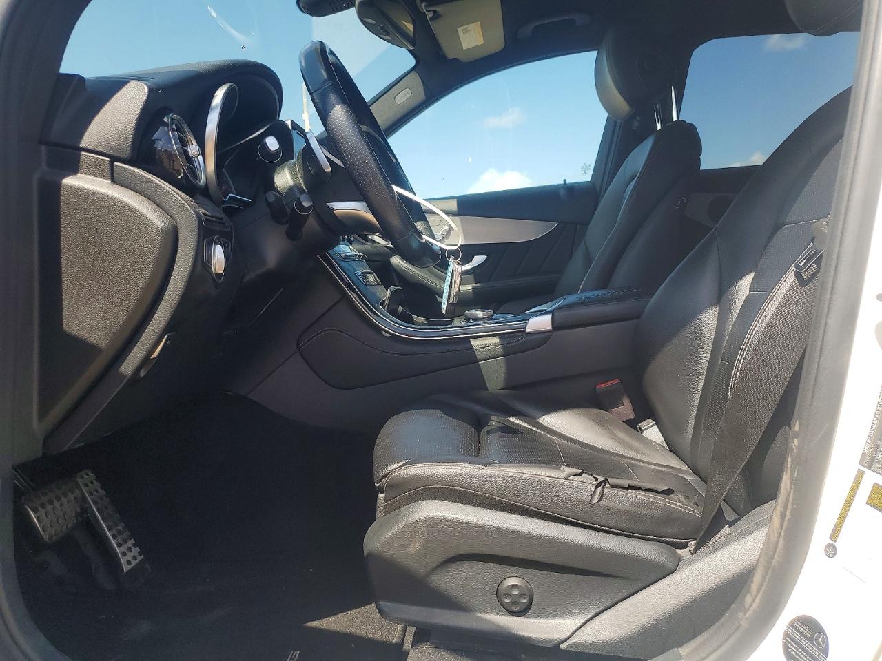 2019 MERCEDES-BENZ GLC GLC300