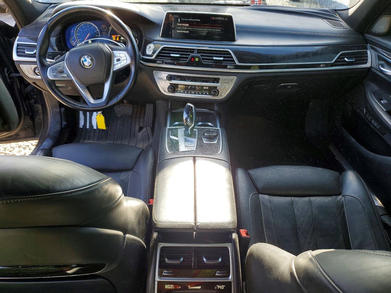 2017 BMW 750
