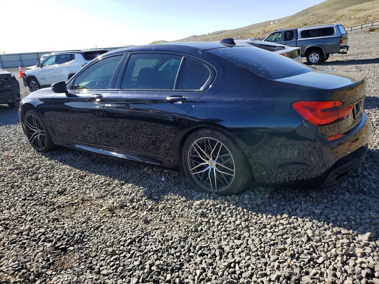 2017 BMW 750