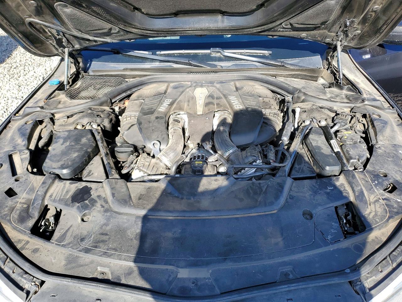 2017 BMW 750