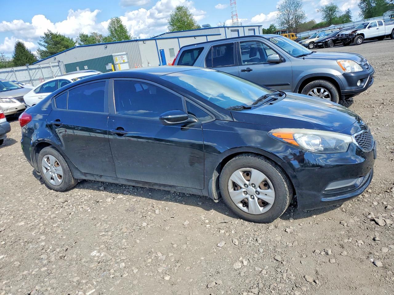 2016 KIA FORTE GL (Middle-Low Grade)