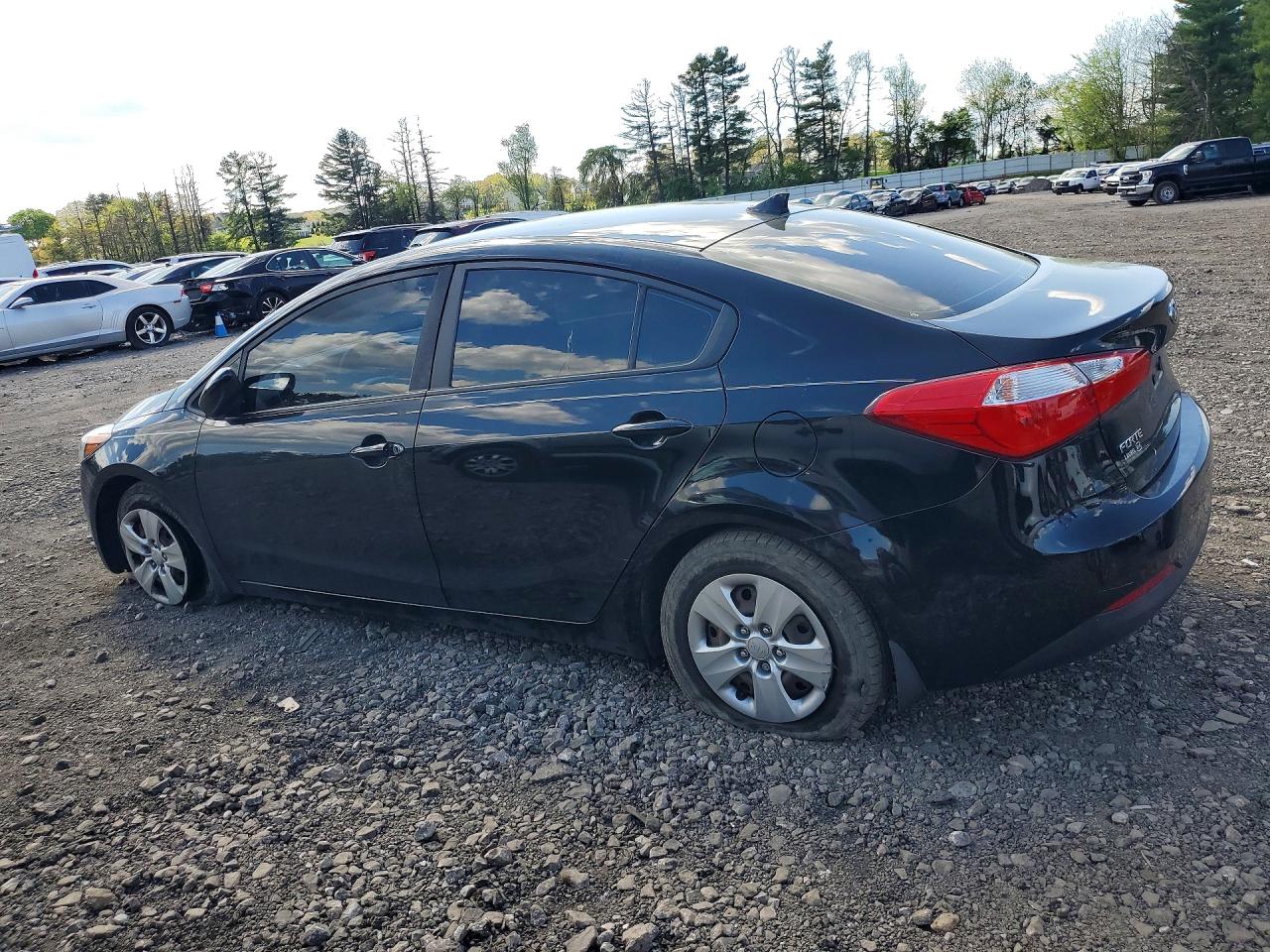 2016 KIA FORTE GL (Middle-Low Grade)