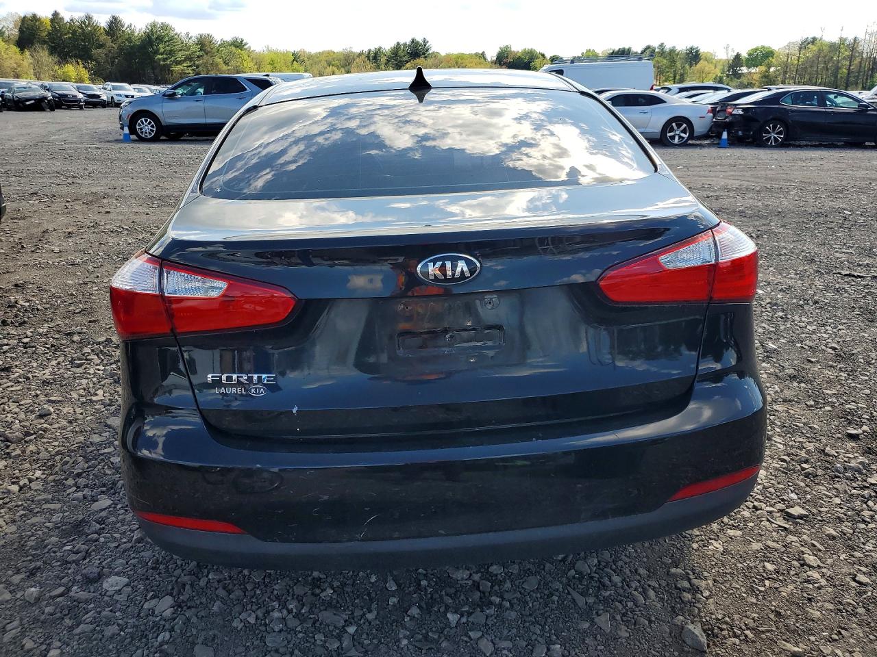 2016 KIA FORTE GL (Middle-Low Grade)