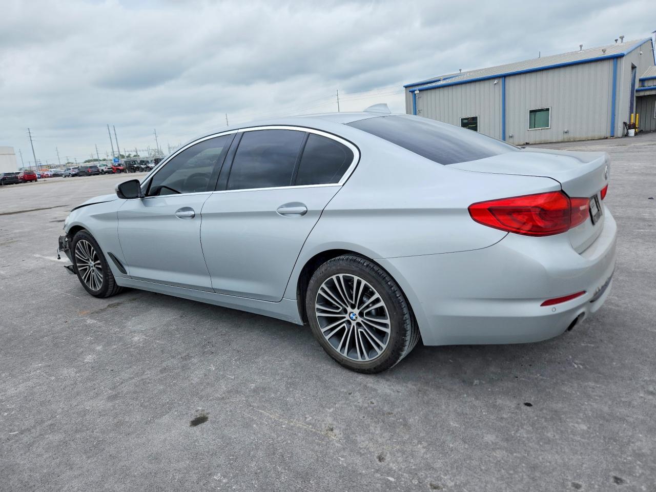 2019 BMW 530