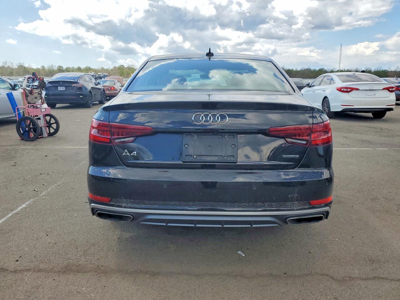2019 AUDI A4 quattro Premium Plus