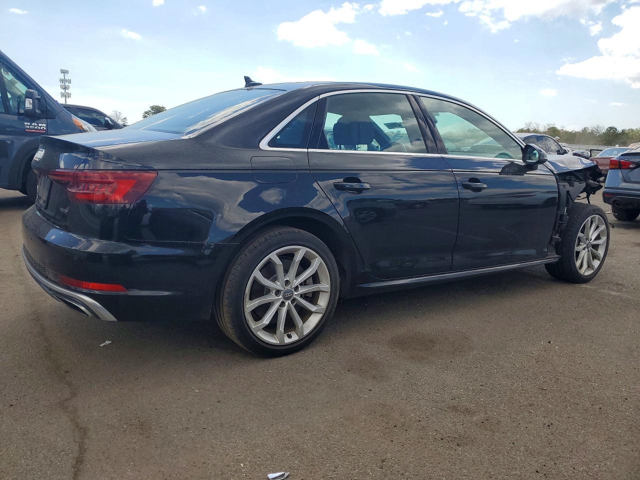 2019 AUDI A4 quattro Premium Plus