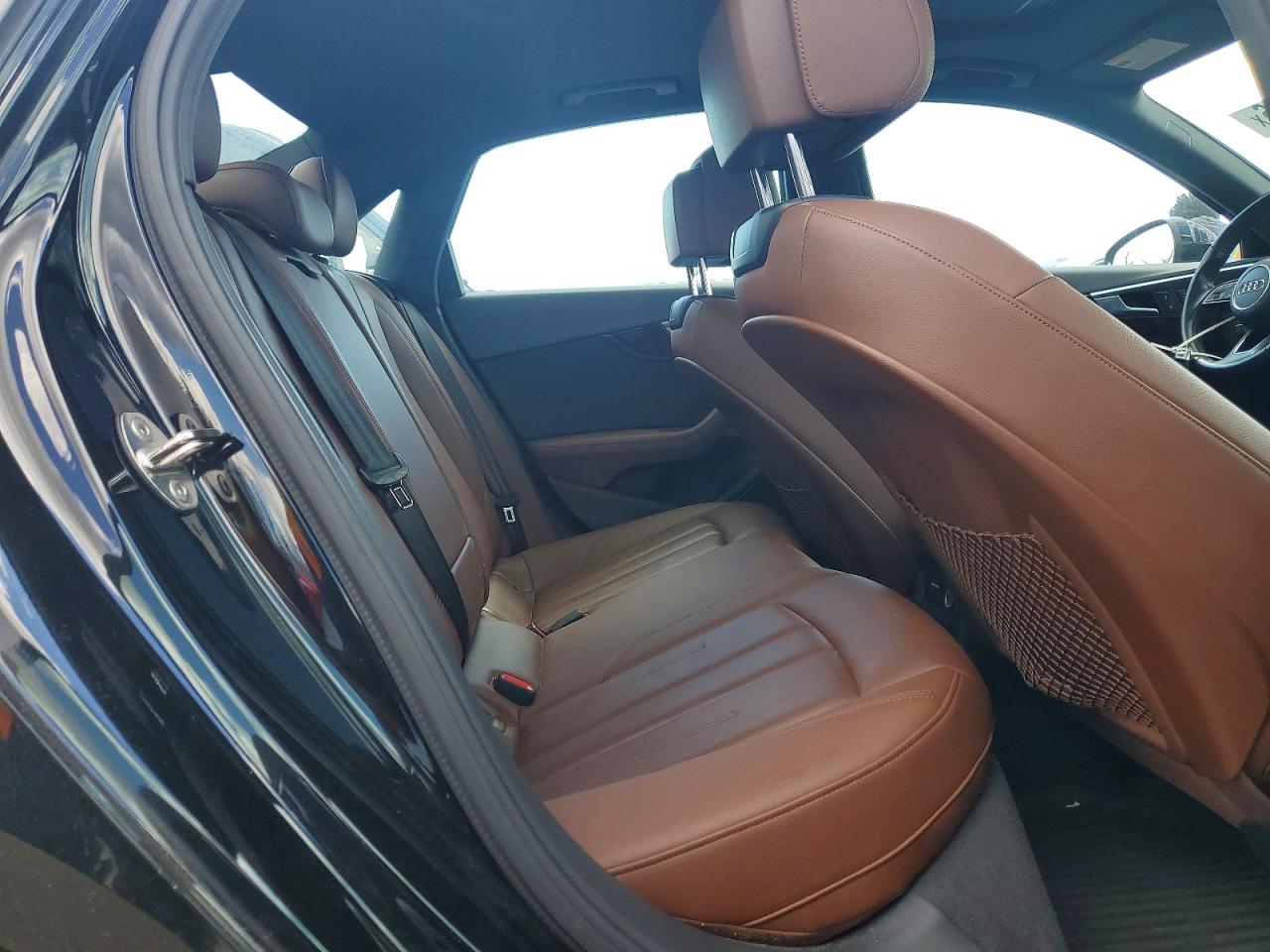 2019 AUDI A4 quattro Premium Plus