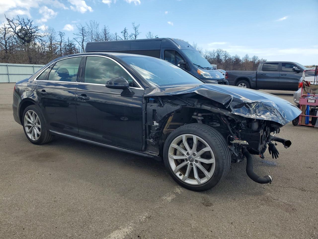 2019 AUDI A4 quattro Premium Plus