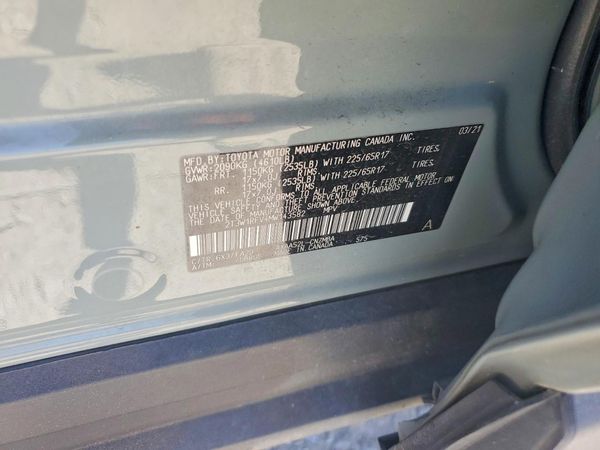 2021 TOYOTA RAV4 XLE