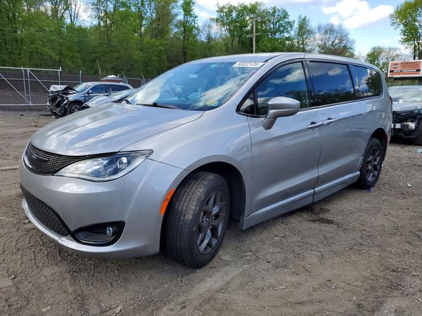 2019 CHRYSLER PACIFICA