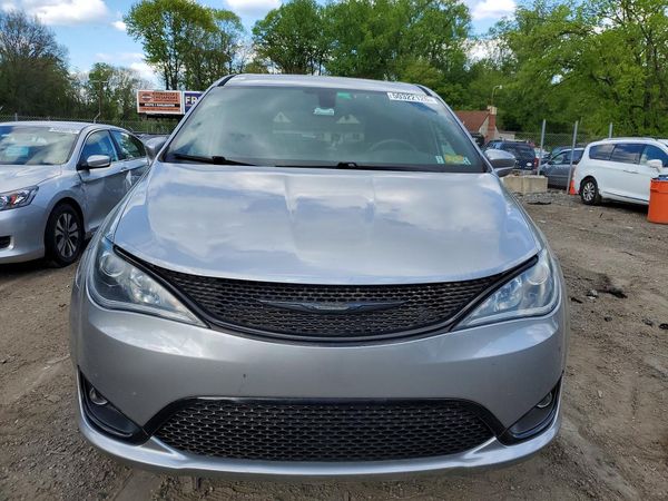 2019 CHRYSLER PACIFICA