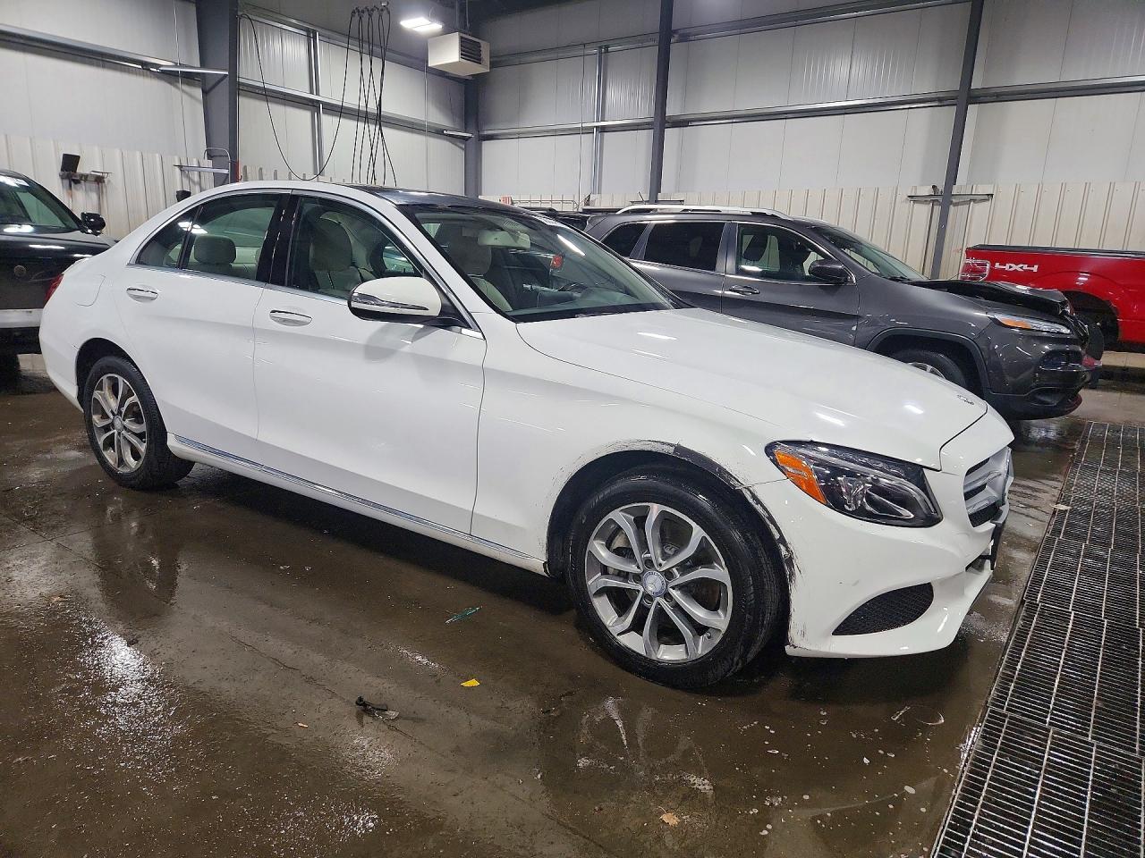 2016 MERCEDES-BENZ C C300-4M