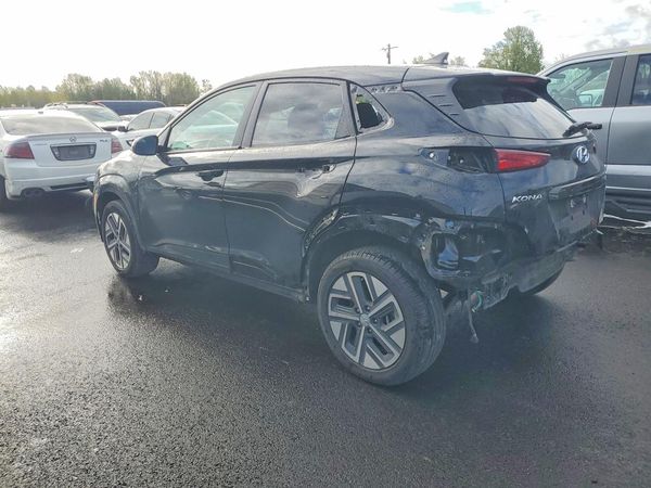 2023 HYUNDAI KONA SE