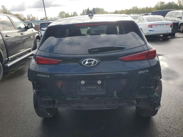 2023 HYUNDAI KONA SE
