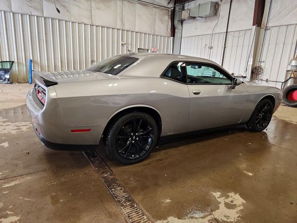 2017 DODGE CHALLENGER SXT