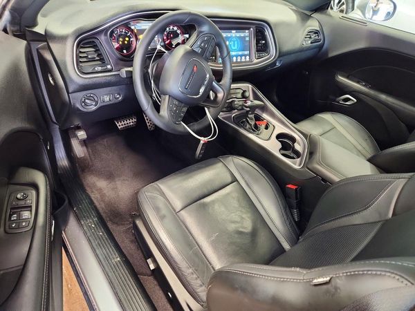2017 DODGE CHALLENGER SXT