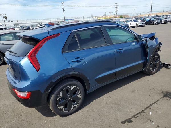 2025 KIA NIRO