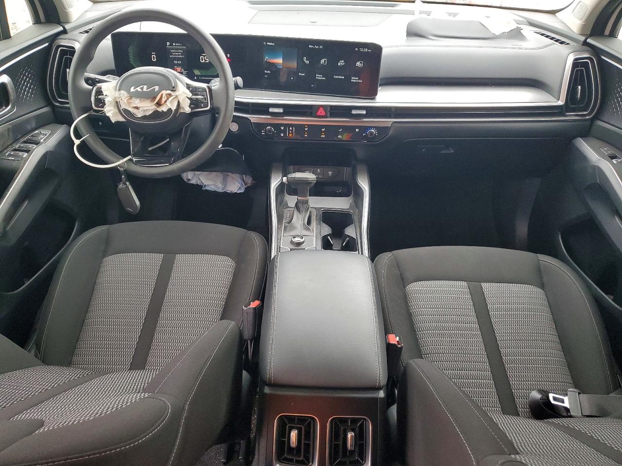 2025 KIA SORENTO LX