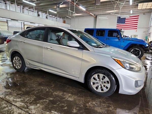 2015 HYUNDAI ACCENT