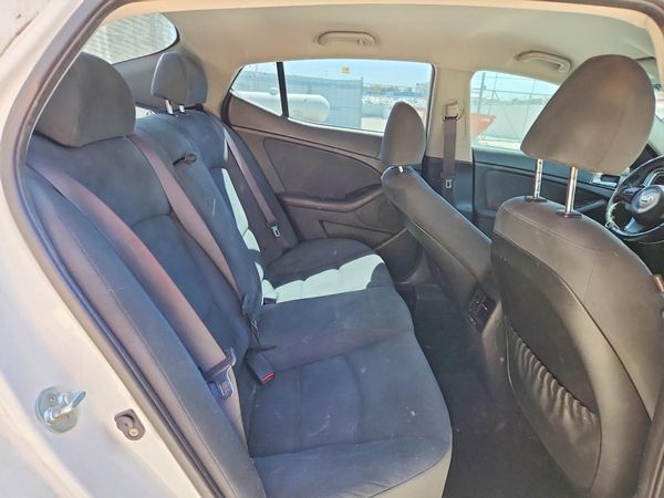 2016 KIA OPTIMA GL - Middle-low