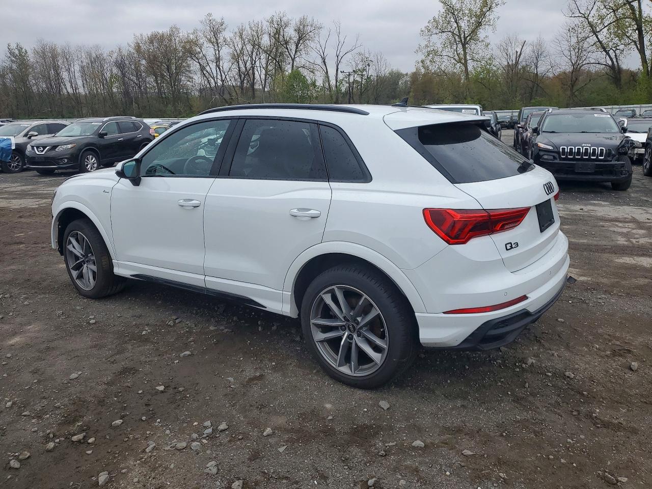 2024 AUDI Q3