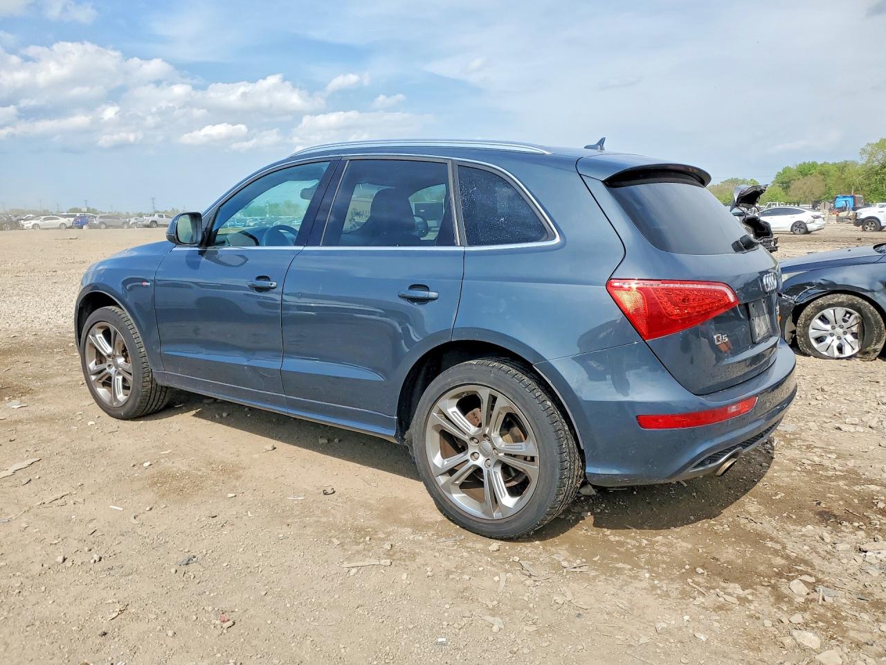 2009 AUDI Q5