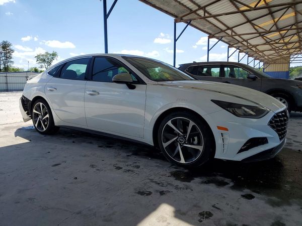 2022 HYUNDAI SONATA SEL Plus