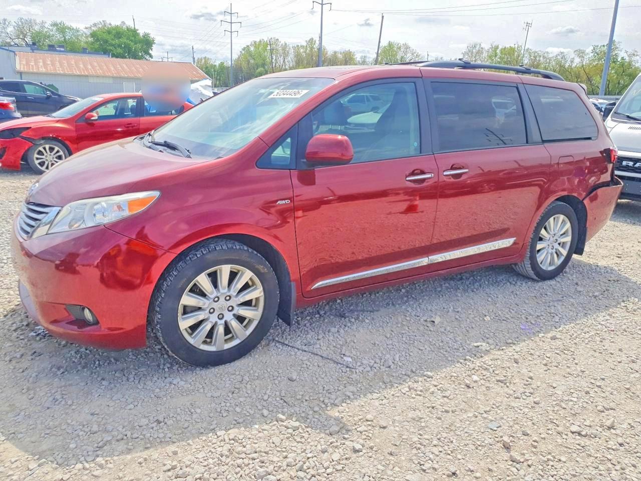 2017 TOYOTA SIENNA