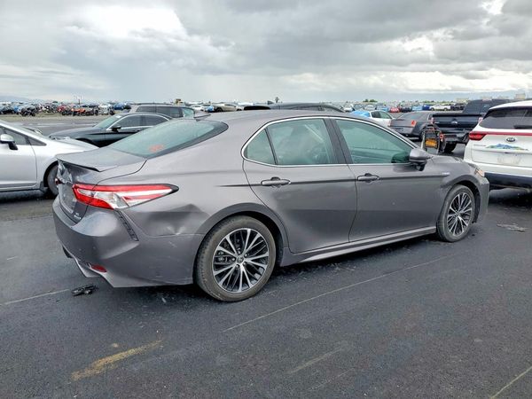 2020 TOYOTA CAMRY